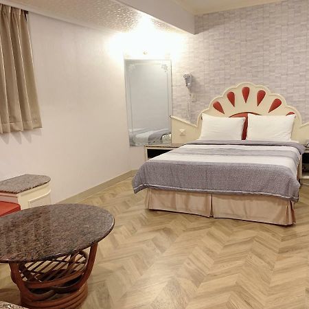 Jia Jia Hotel Yonghe Buitenkant foto