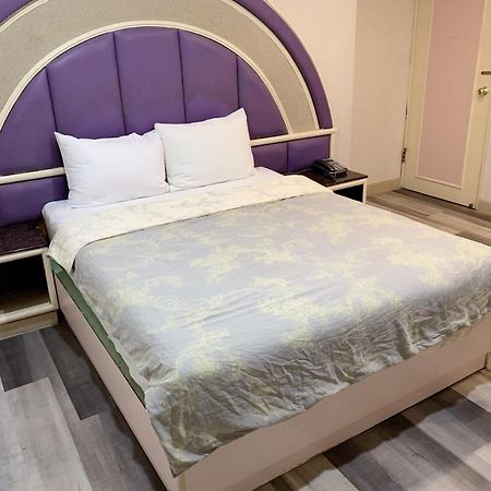 Jia Jia Hotel Yonghe Buitenkant foto